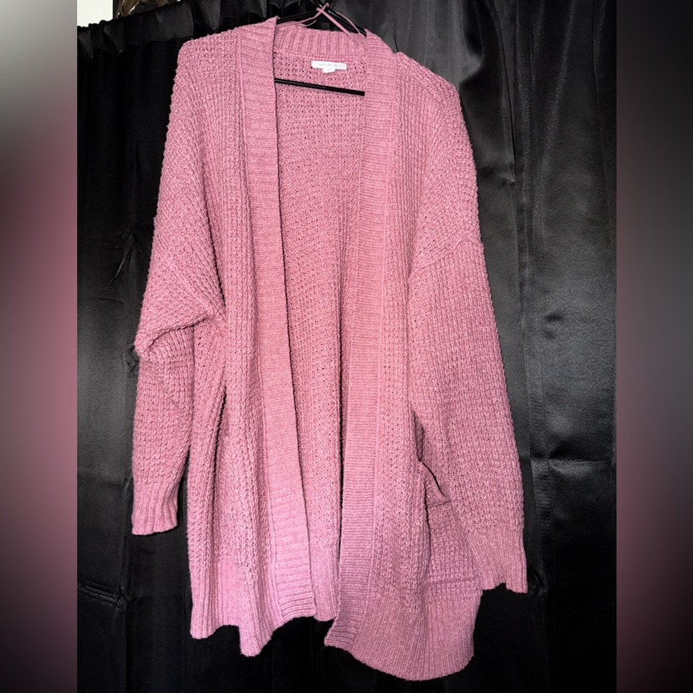 American Eagle Outfitters Women's Cardigan in Burgundy